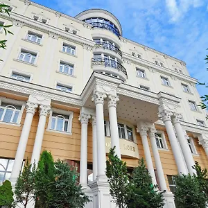 4* Hotel Lord - Airport